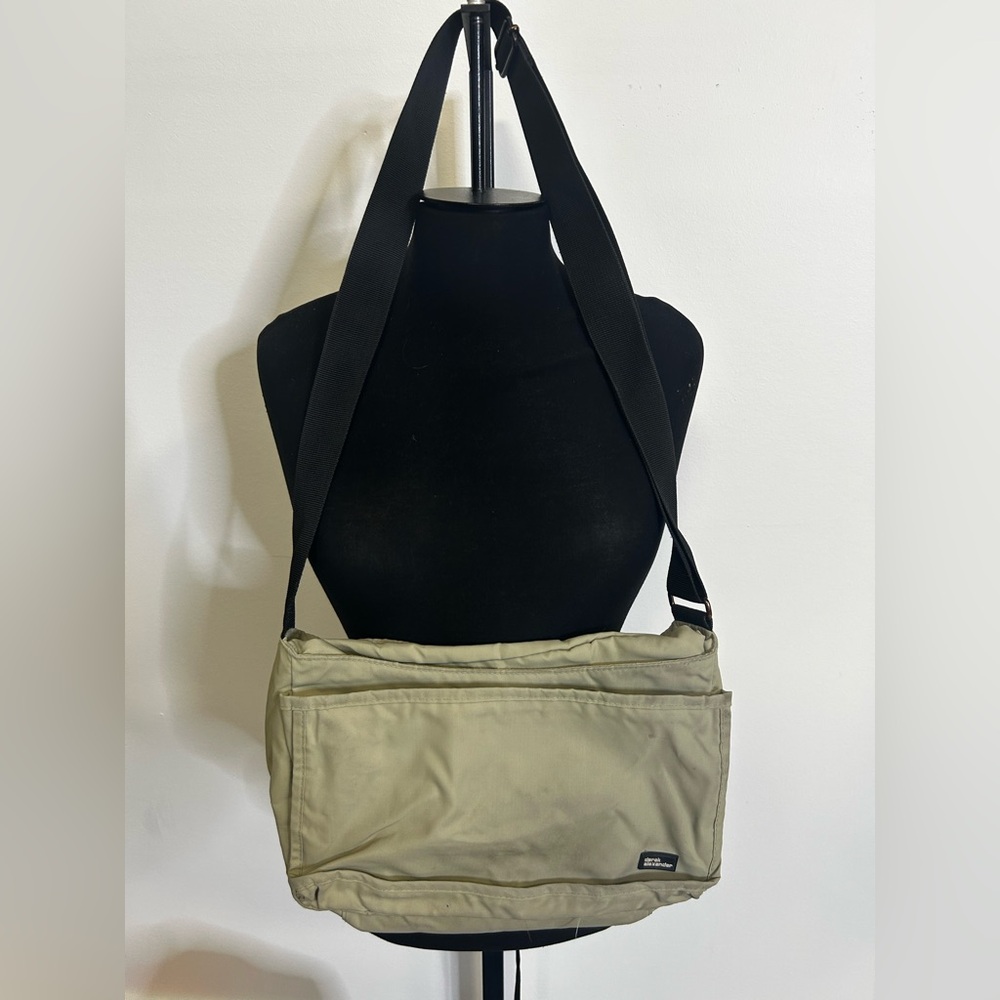 ◾️Y2K Vintage Derek Alexander Khaki Sling Shoulder Bag Orange Interior
◾️Size